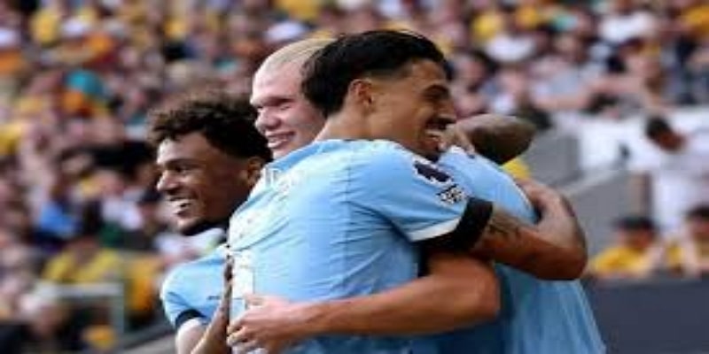 瓜迪奥拉与贝尔萨的战术博弈：两种足球哲学的碰撞-爱游戏体育