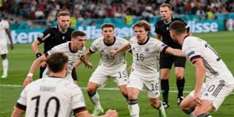 从克罗斯比少年到利物浦传奇球员 -爱游戏体育