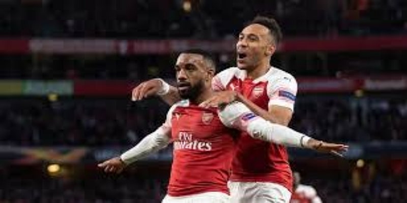 战术调整与关键转折 — 爱游戏体育